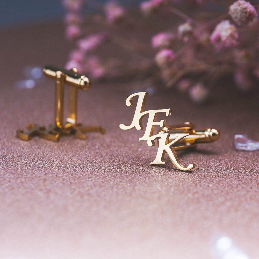 Wysokiej klasy męskie spinki d – Wooden Letter Sign recenzja i cena
